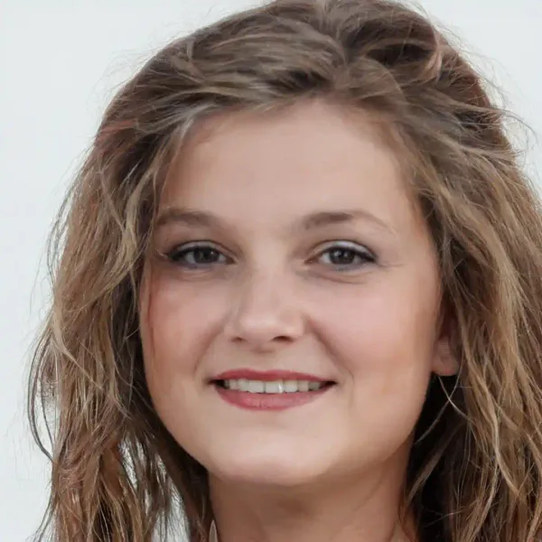 Portrait of Kelly Hyde